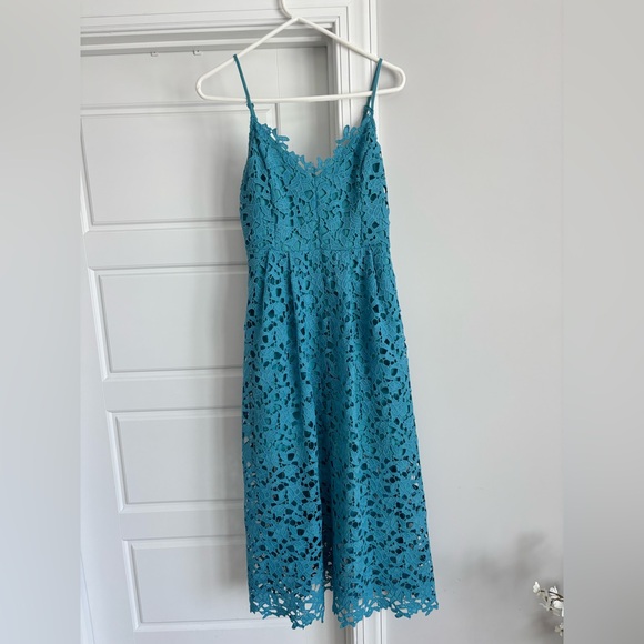 ASTR the label Womens Women's Sleeveless Lace Fit & Flare Midi Dress - Picture 1 of 5